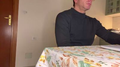 Robespierre_ho — Cam4 stream photo (Mar 2026)