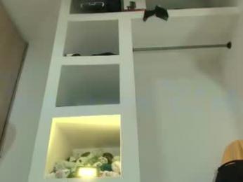 hot_bitch_x — Chaturbate stream photo (Jun 2026)