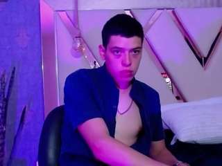 domiinate — camsodaでウェブカムモデルオンライン