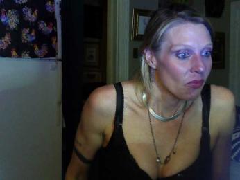 mylfGlama — Bongacams stream photo (Apr 2026)