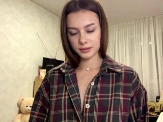 Winter Varagona — flirt4freeでウェブカムモデルオンライン