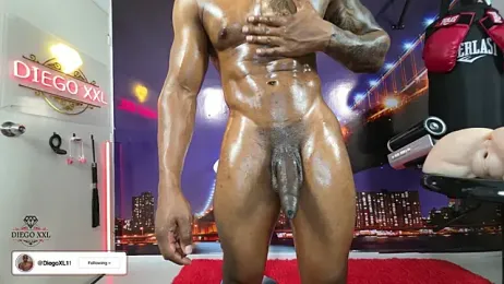 DiegoXXL111 — stripchatでウェブカムモデルオンライン