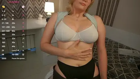 JohnnaBivins — Stripchat stream photo (Sep 2026)