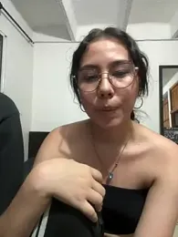 SweetPleassure_01 — Stripchat stream photo (May 2025)