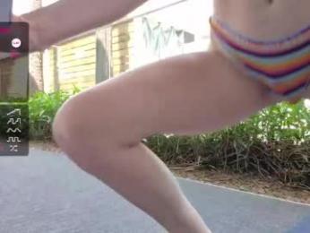 emmasky69 — chaturbateでウェブカムモデルオンライン