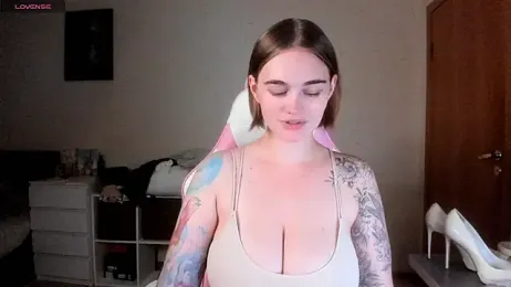 AnnaRoading — stripchat