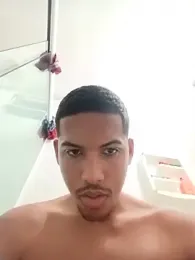 Vinicius5890 — Stripchat stream photo (Apr 2026)