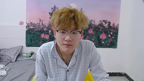 KK-cuteboy — Stripchat stream photo (Apr 2026)