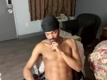 trillahung — Chaturbate stream photo (Mar 2026)