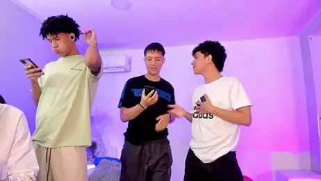 Handsomeboyss19 — stripchatでウェブカムモデルオンライン