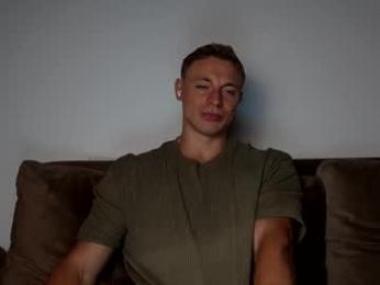 o_r_b_i_t — chaturbateでウェブカムモデルオンライン