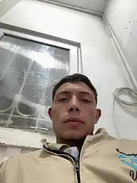 santiObrero — Stripchat stream photo (Apr 2026)