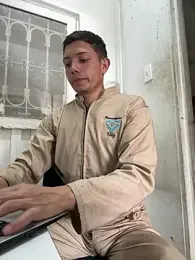 santiObrero — Stripchat stream photo (Apr 2026)