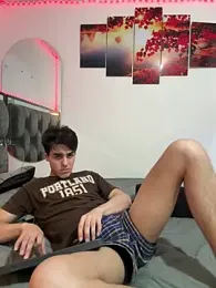 Alex_and_Fabian — stripchatでウェブカムモデルオンライン