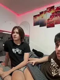 Alex_and_Fabian — stripchatでウェブカムモデルオンライン