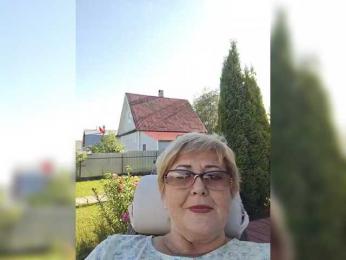KarinkaSweet — Bongacams profile photo