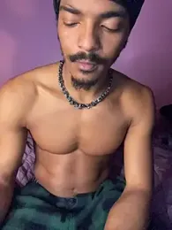 TRILLAHUNG — Stripchat stream photo (Apr 2026)