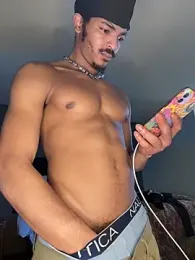 TRILLAHUNG — Stripchat stream photo (Mar 2026)