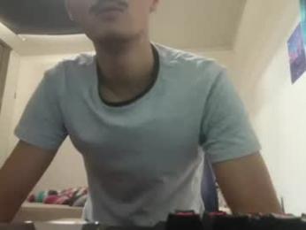bradontop — chaturbateでウェブカムモデルオンライン