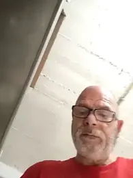 bottomhairy — Stripchat stream photo (Apr 2026)