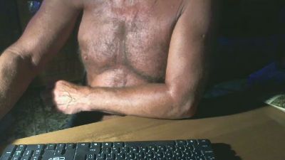 polbearmos — Cam4 stream photo (Jun 2026)