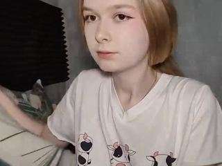 keshiavondracek — Camsoda stream photo (Mar 2026)