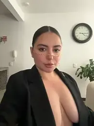 sukhakunis1 — Stripchat stream photo (Jun 2026)