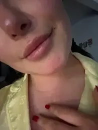 sukhakunis1 — Stripchat stream photo (Jun 2026)