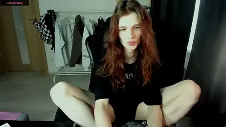 iceseeker2 — Stripchat stream photo (Mar 2026)