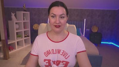 VelvetLuck — Cam4 stream photo (May 2026)