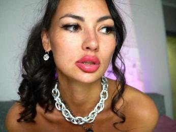 AnnaPurnaa — bongacamsでウェブカムモデルオンライン