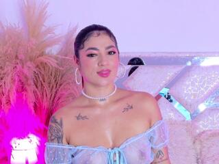 Emily Kuper — flirt4free