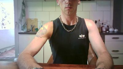 MrGeiZ2512 — cam4でウェブカムモデルオンライン