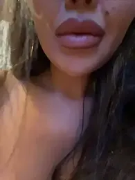 ANGELIKA7741 — stripchatでウェブカムモデルオンライン