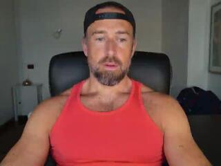 Robert Smiley — flirt4freeでウェブカムモデルオンライン