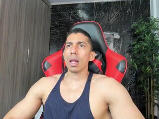 Erik Castle — flirt4free