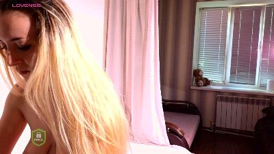 space_danger — Cam4 stream photo (Aug 2026)