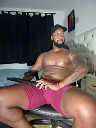 blackdrey18 — Stripchat stream photo (Jun 2026)