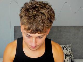 Ben Lambert — flirt4free