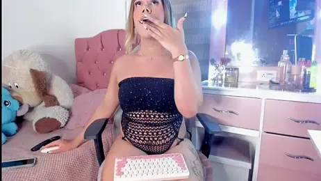 MIA_YOURHOTTIE — stripchat