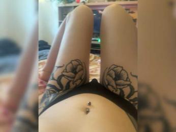 MoiMaki — bongacamsでウェブカムモデルオンライン