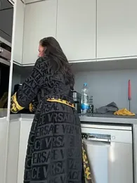 Mel-Mia — Stripchat stream photo (Mar 2026)