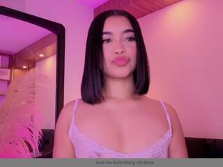 Chloe Monroeee — flirt4freeでウェブカムモデルオンライン