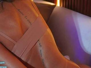 alana-haze — camsodaでウェブカムモデルオンライン