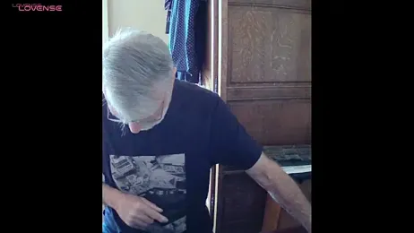 terrybare — Stripchat stream photo (Apr 2026)