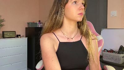 lucie_mehott — Cam4 profile photo