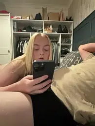 lusciouslylou — Stripchat stream photo (May 2026)