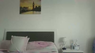 Sexyiris69 — Cam4 stream photo (Apr 2026)