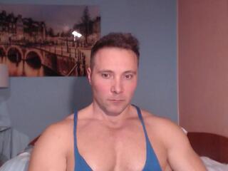 Hunky Muscle — flirt4freeでウェブカムモデルオンライン