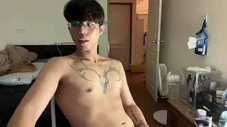 Uzii_310 — Stripchat stream photo (Sep 2026)